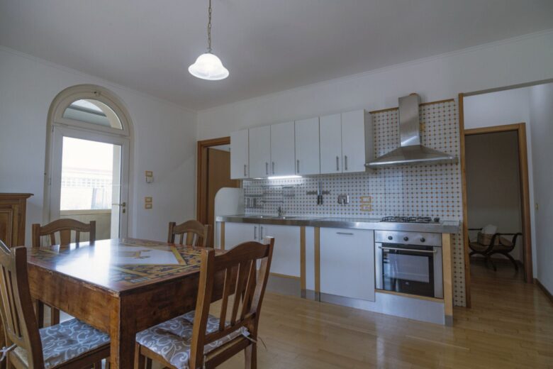 Cucina attrezzata dell’appartamento all’Agriturismo Ai Prati Perugia